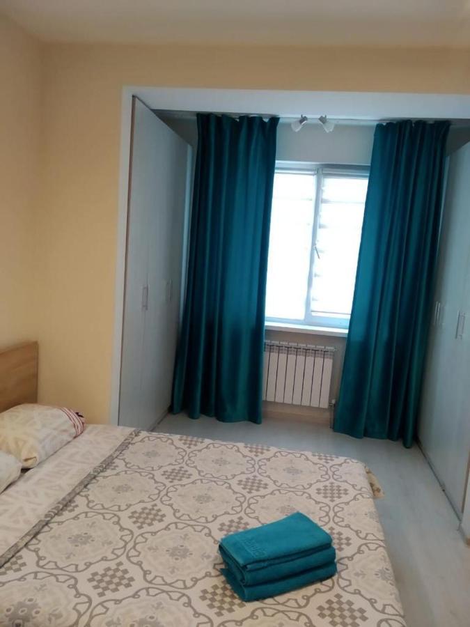 Молодёжный На Сейфуллина Apartment Алма Ата Екстериор снимка